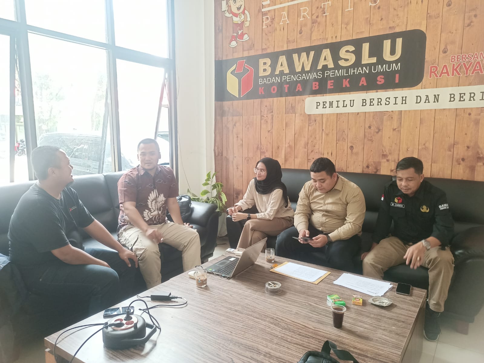 Supervisi PPID Bawaslu Jabar