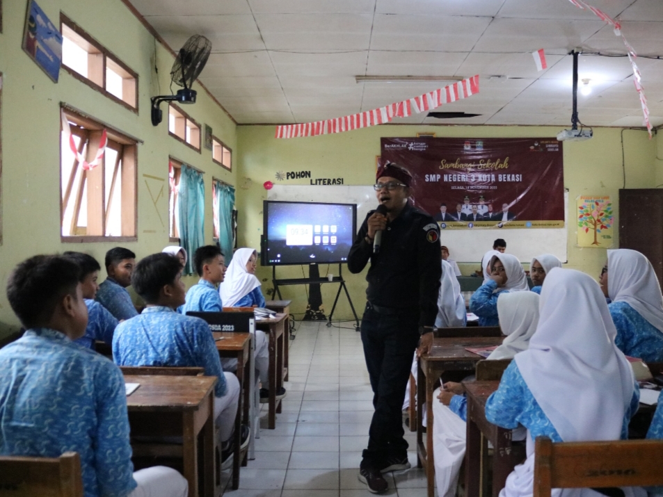 KPU dan Bawaslu Turun ke SMP, Menyapa Pemilih Pemula