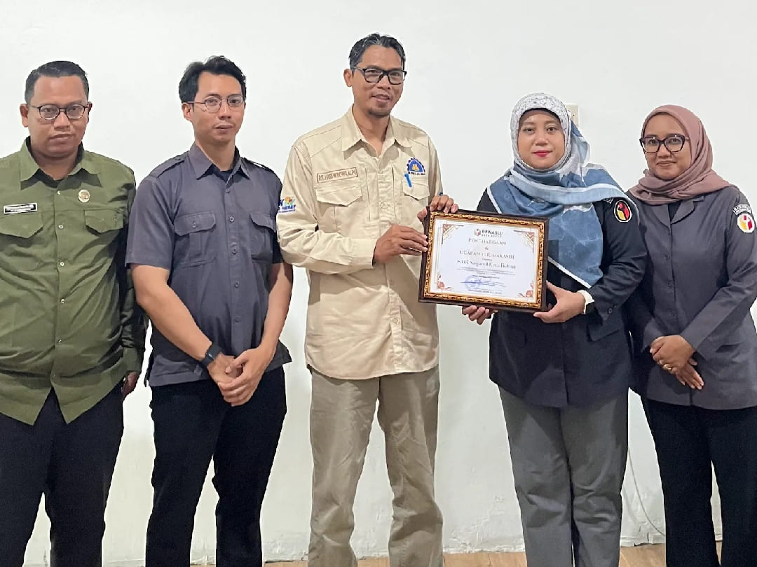 Perkuat Pengawasan Partisipatif, Bawaslu Kota Bekasi Jalin Kerja Sama dengan SMKN 11