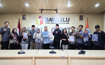 Divisi SDMO & Diklat Kota Bekasi serahkan laporan akhir pertahapan dalam Pemilihan Serentak Kepala Daerah Kota Bekasi Tahun 2024