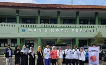 Bawaslu Kota Bekasi Hidupkan Semangat Hari Santri Lewat Kelas Demokrasi di MAN 2 Kota Bekasi