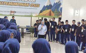 Kegiatan Latihan Dasar Kepemimpinan OSIS