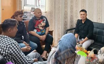 Jhonny Sitorus dan Choirunnisa Marzoeki 